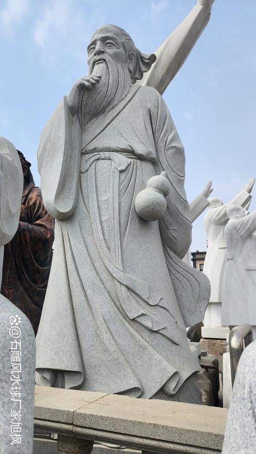 澳门一肖一码一待一中和东汉石人像立在路边与东汉石雕人像